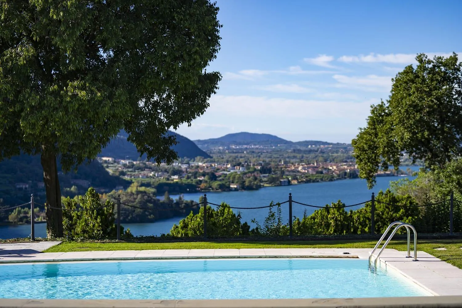 Villa Anna Lake View Pilzone