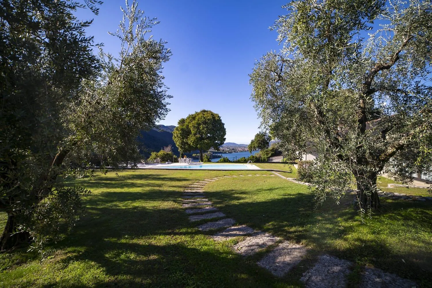 Villa Anna Lake View Pilzone